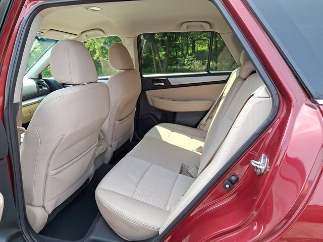 Used 2018 Subaru Outback 2.5i Premium AWD/4WD image 37