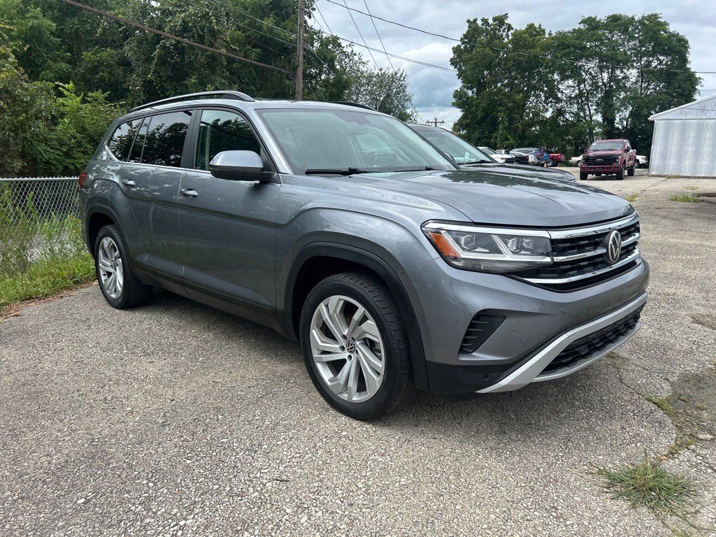 Used 2022 Volkswagen Atlas SE image 3