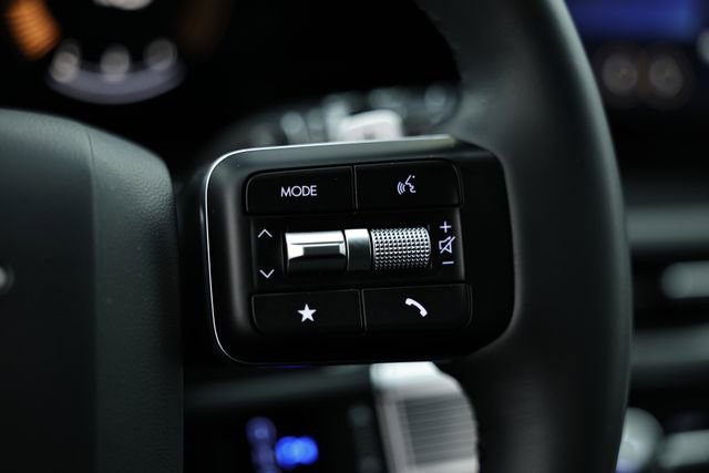 Certified 2025 Hyundai Santa Fe SEL image 34