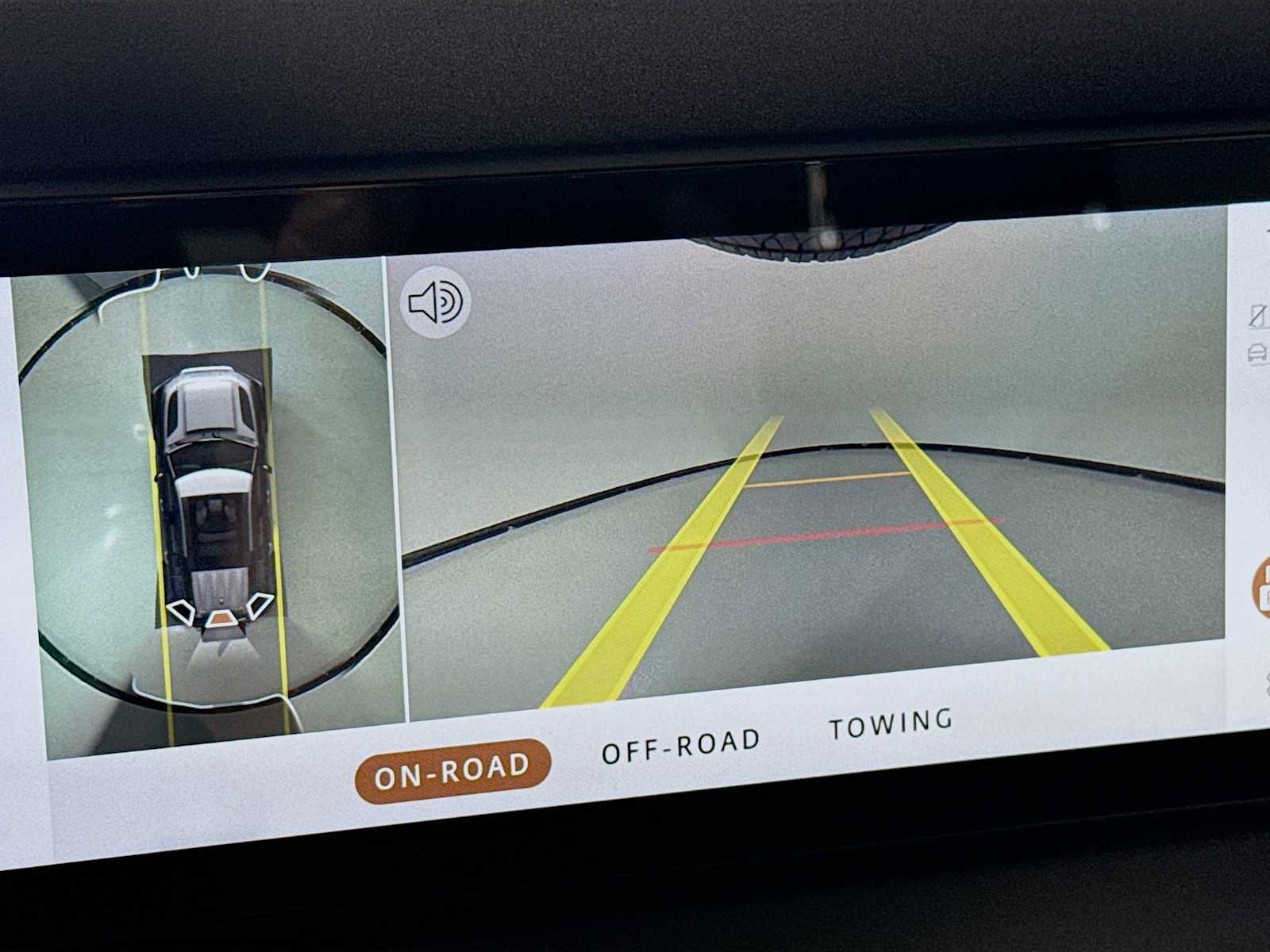 Used 2023 Land Rover Defender 110 X-Dynamic SE image 19