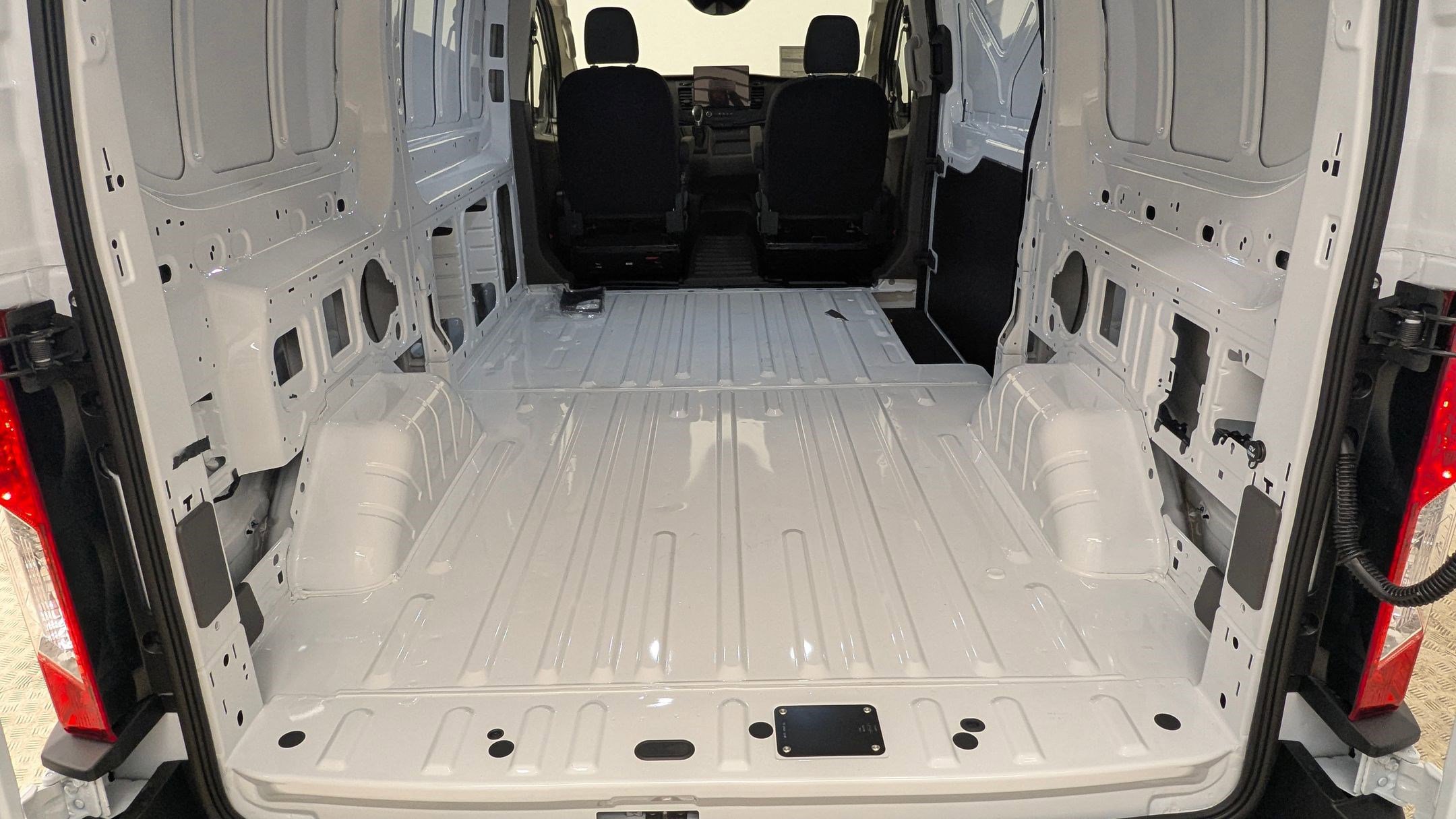 New 2026 Ford Transit 150 Low Roof image 19