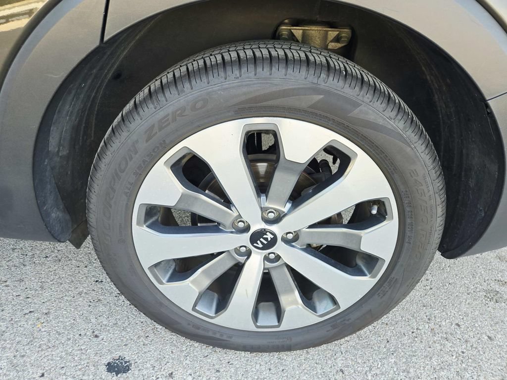 Used 2020 Kia Telluride S AWD/4WD image 14
