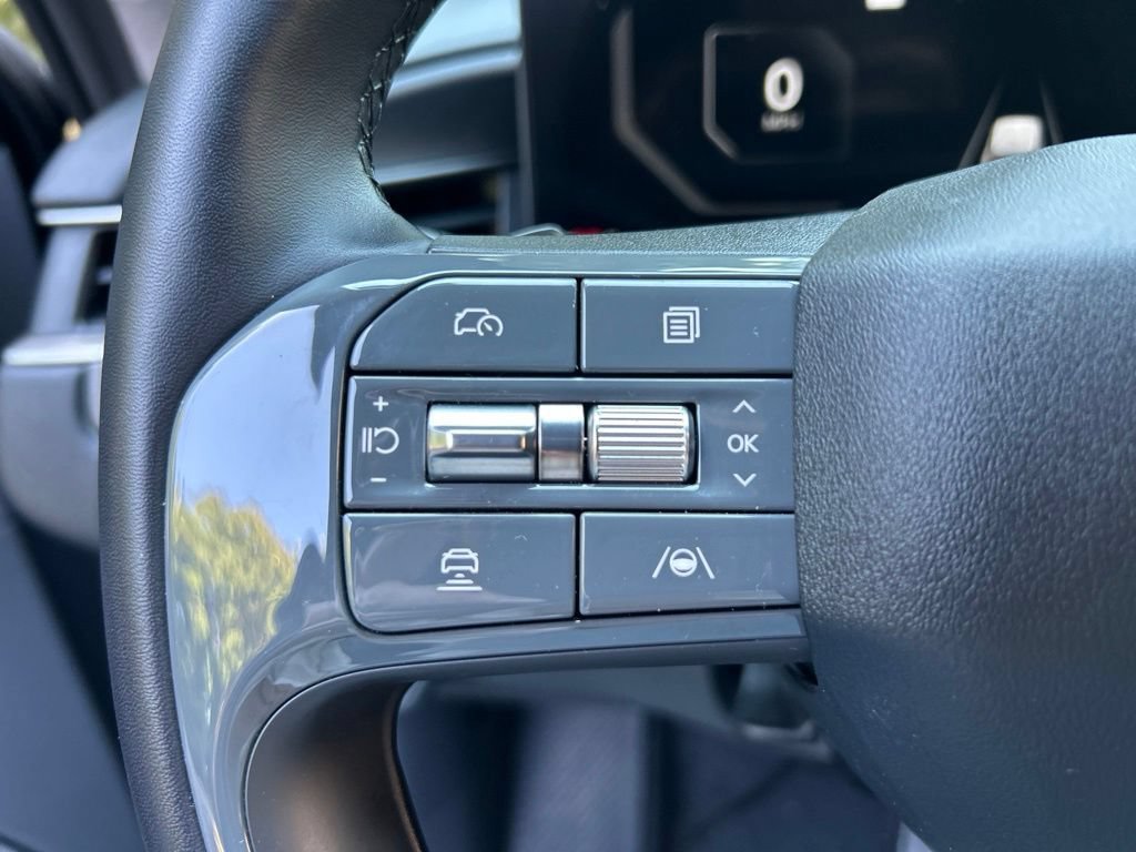 Used 2024 Kia EV9 Light Long Range RWD image 9