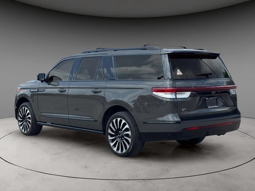 Used 2023 Lincoln Navigator L Black Label AWD/4WD image 7