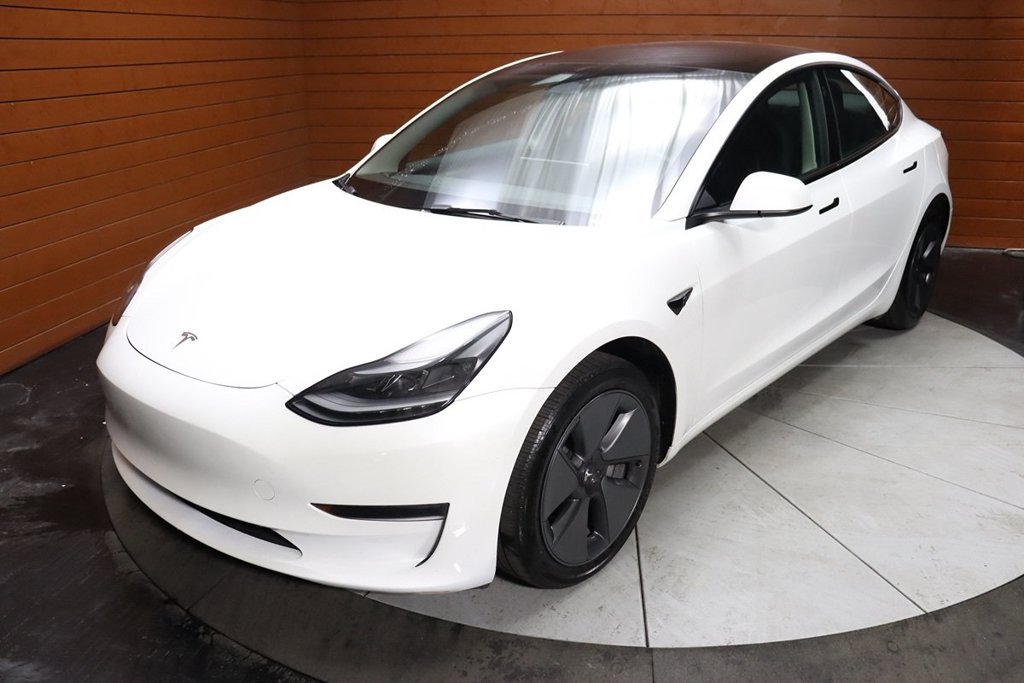 Used 2023 Tesla Model 3 Standard Range RWD image 5