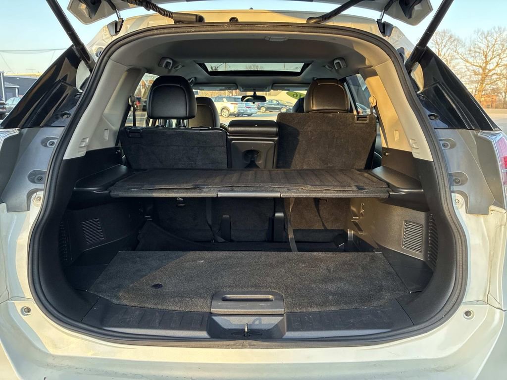 Used 2016 Nissan Rogue SL w/ SL Premium Package image 14