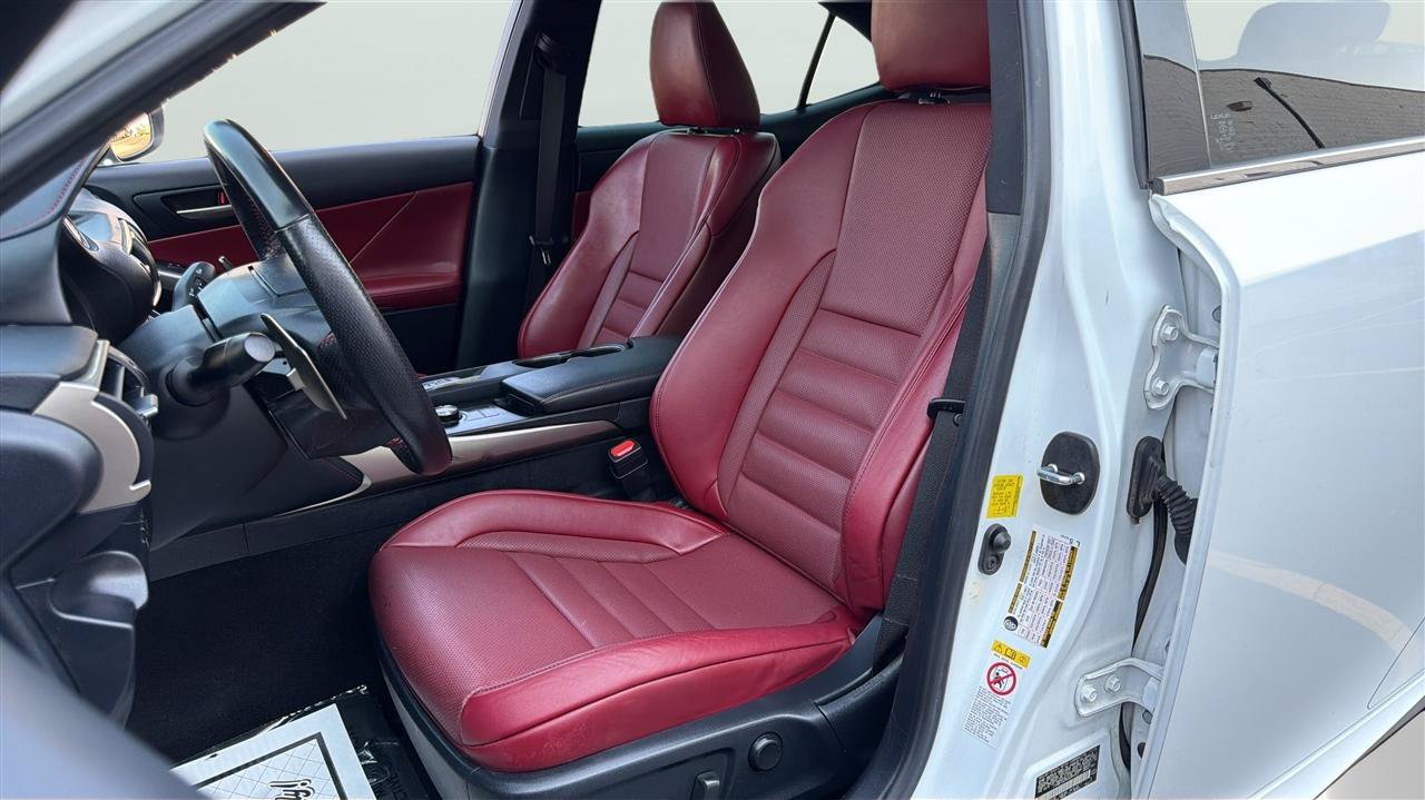 Used 2019 Lexus IS 300 F Sport w/ F Sport Package RWD image 12
