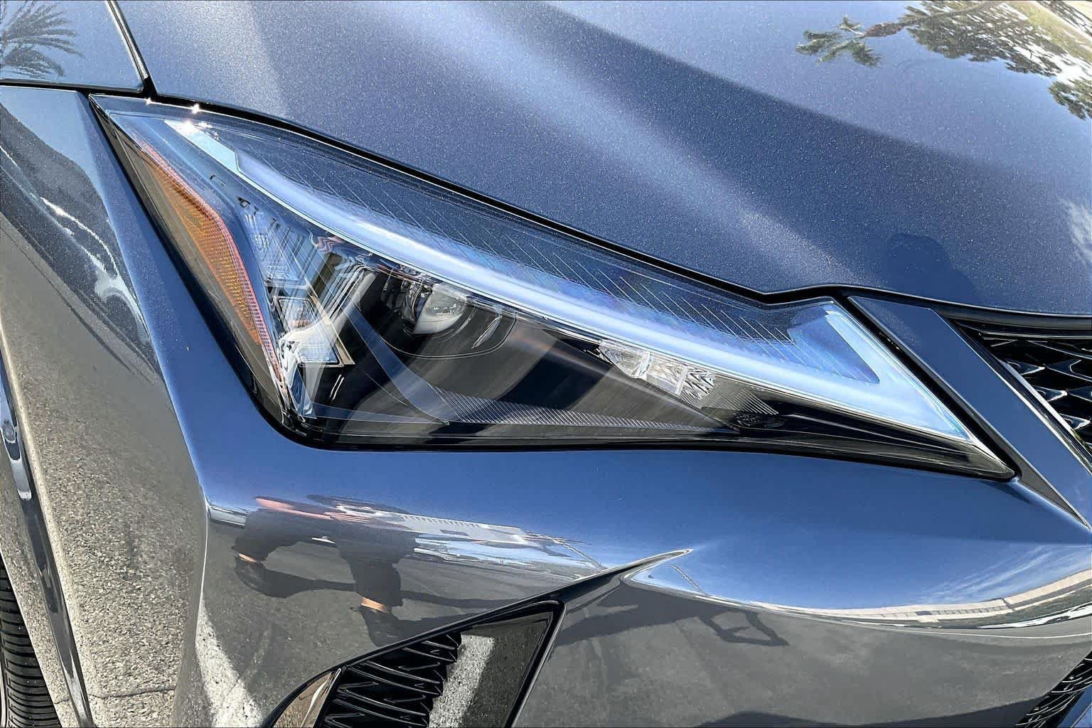 New 2026 Lexus UX 300h AWD w/ Cold Area Package image 21