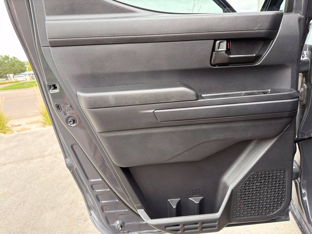 Used 2025 Toyota Tacoma SR5 AWD/4WD image 24