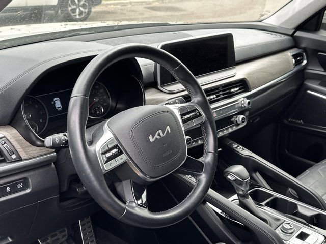 Used 2022 Kia Telluride SX w/ SX Prestige Package image 6