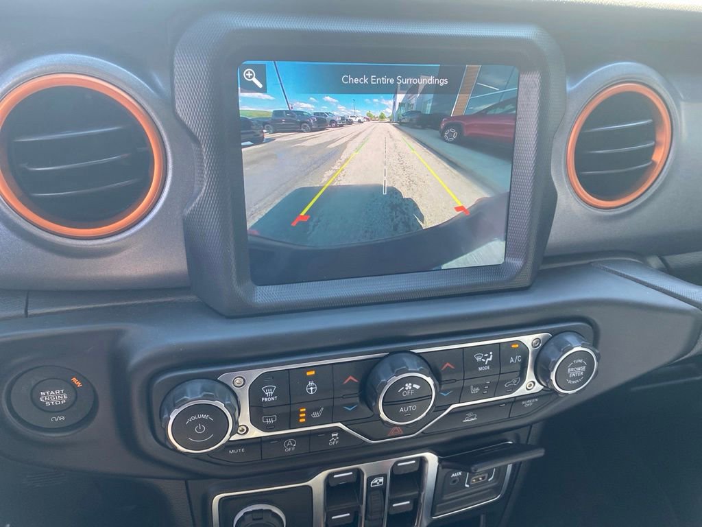 Used 2022 Jeep Gladiator Mojave w/ Cold Weather Group AWD/4WD image 19