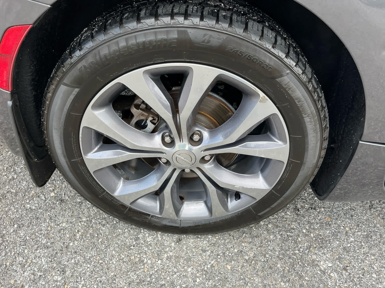 Used 2018 Chrysler Pacifica Limited w/ Tire & Wheel Group FWD image 43