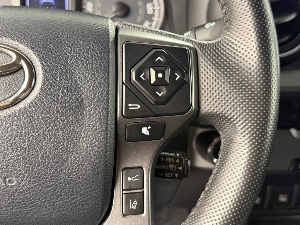 Used 2018 Toyota Tacoma TRD Sport w/ Technology Package RWD image 26