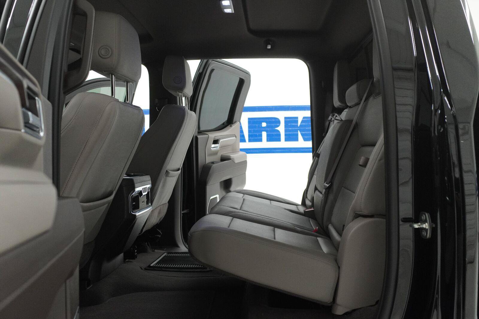 Used 2024 GMC Sierra 1500 SLT RWD image 25