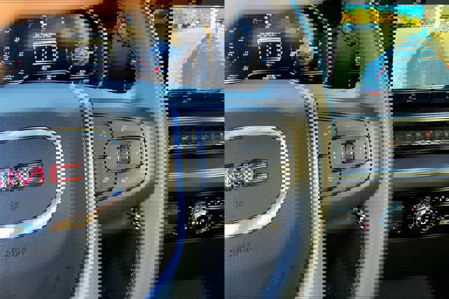 Used 2025 GMC Sierra 1500 SLT image 23