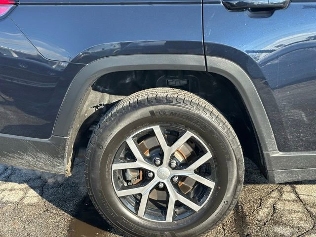 Used 2023 Jeep Grand Cherokee L Limited image 9