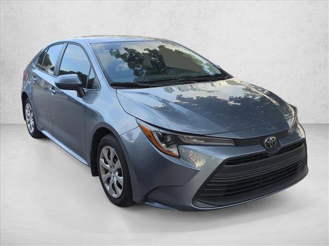 Certified 2025 Toyota Corolla LE FWD image 3