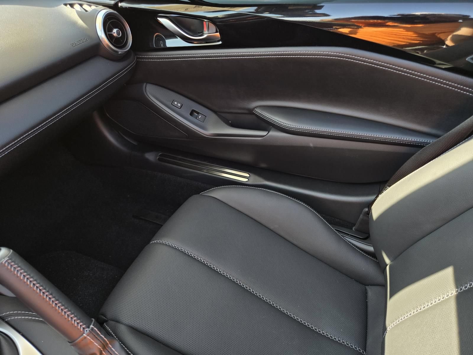 New 2026 MAZDA MX-5 Miata RF Grand Touring RWD image 21
