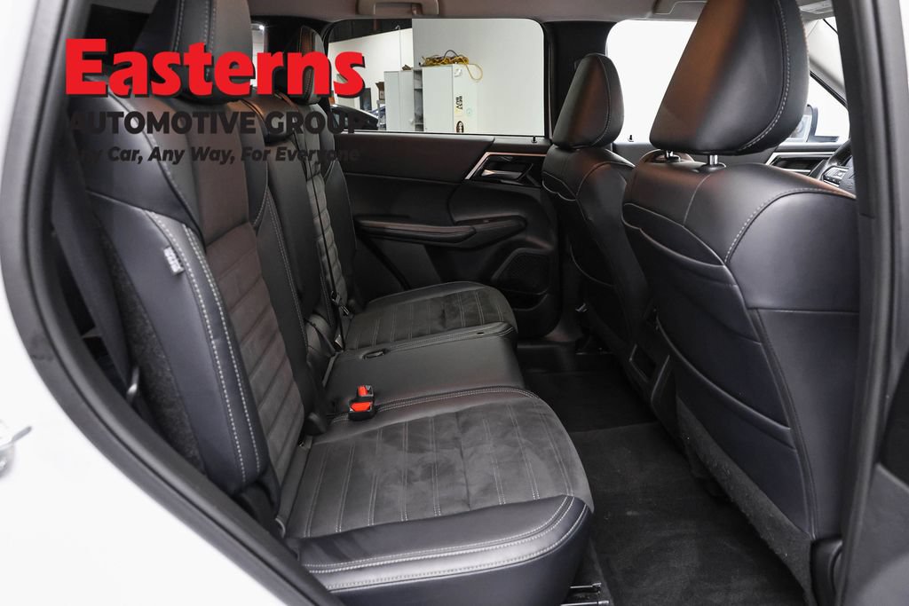 Used 2024 Mitsubishi Outlander SE AWD/4WD image 21
