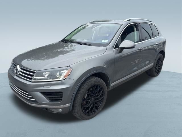 Used 2016 Volkswagen Touareg TDI AWD/4WD image 8