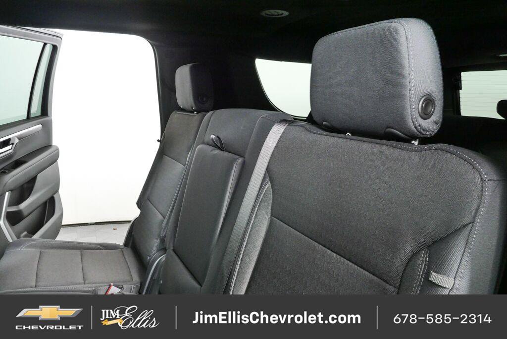 New 2026 Chevrolet Suburban LS RWD image 20