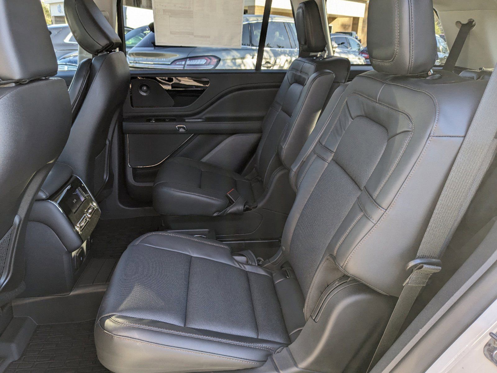 New 2025 Lincoln Aviator Reserve w/ Illumination Package image 16