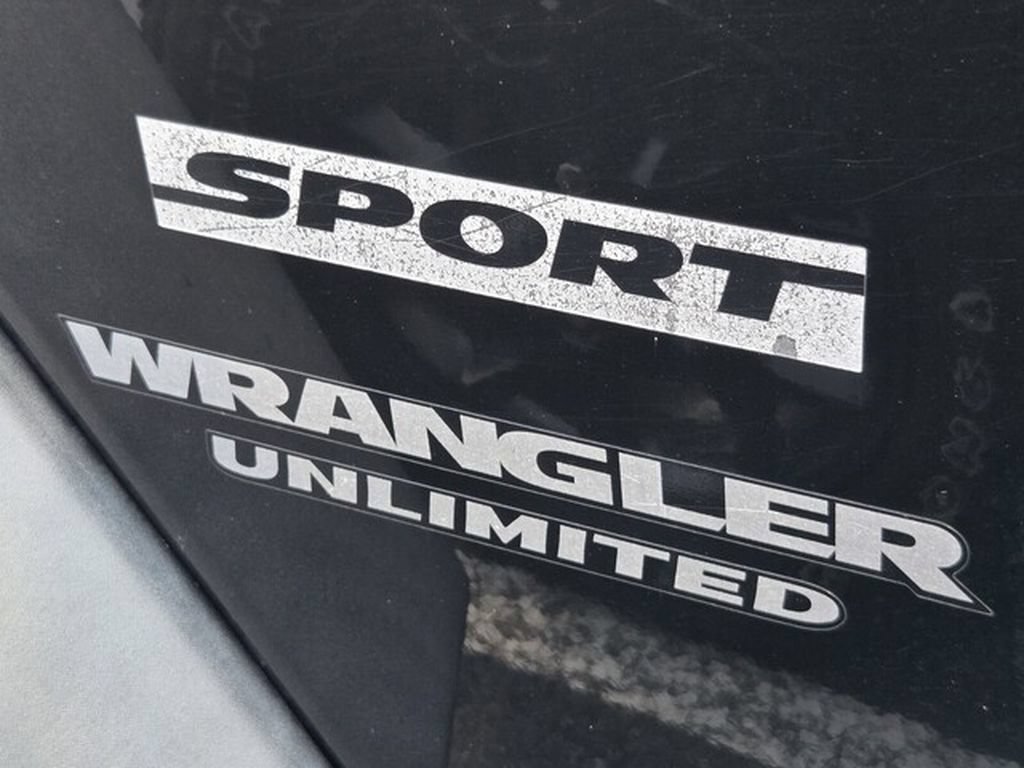 Used 2014 Jeep Wrangler Unlimited Sport w/ Quick Order Package 24S AWD/4WD image 13