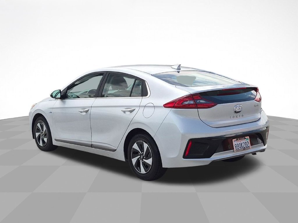 Used 2017 Hyundai Ioniq SEL FWD image 7