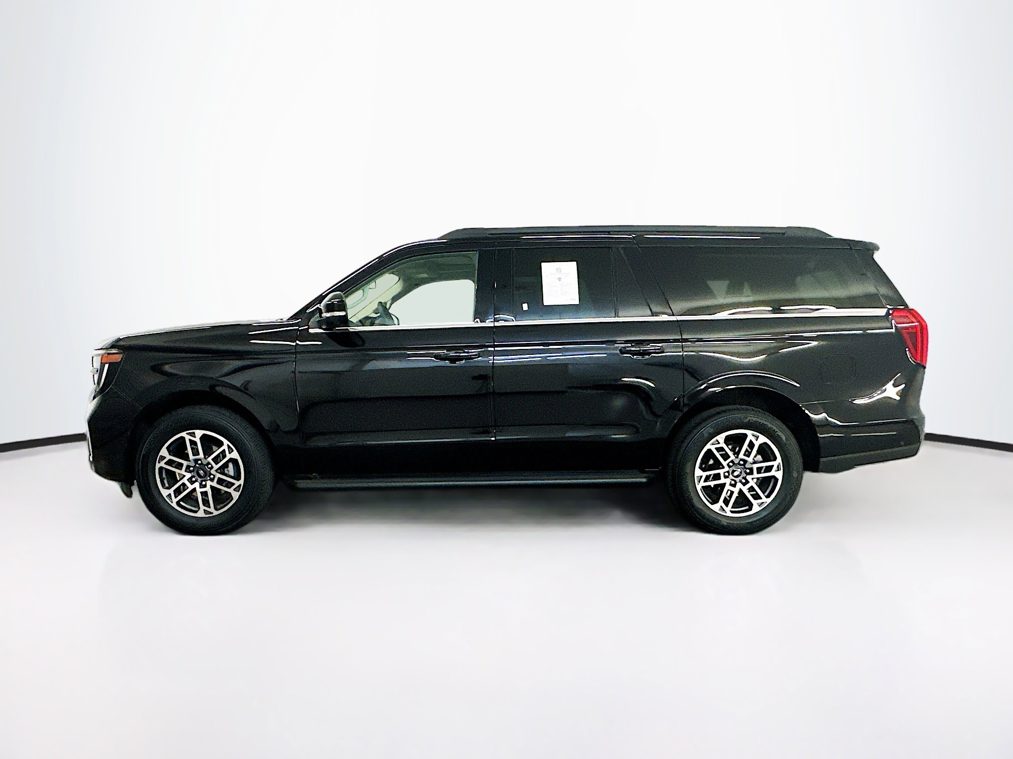 Used 2025 Ford Expedition Max Active image 4
