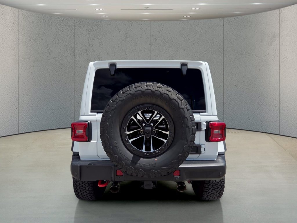 Used 2025 Jeep Wrangler Unlimited Rubicon AWD/4WD image 6
