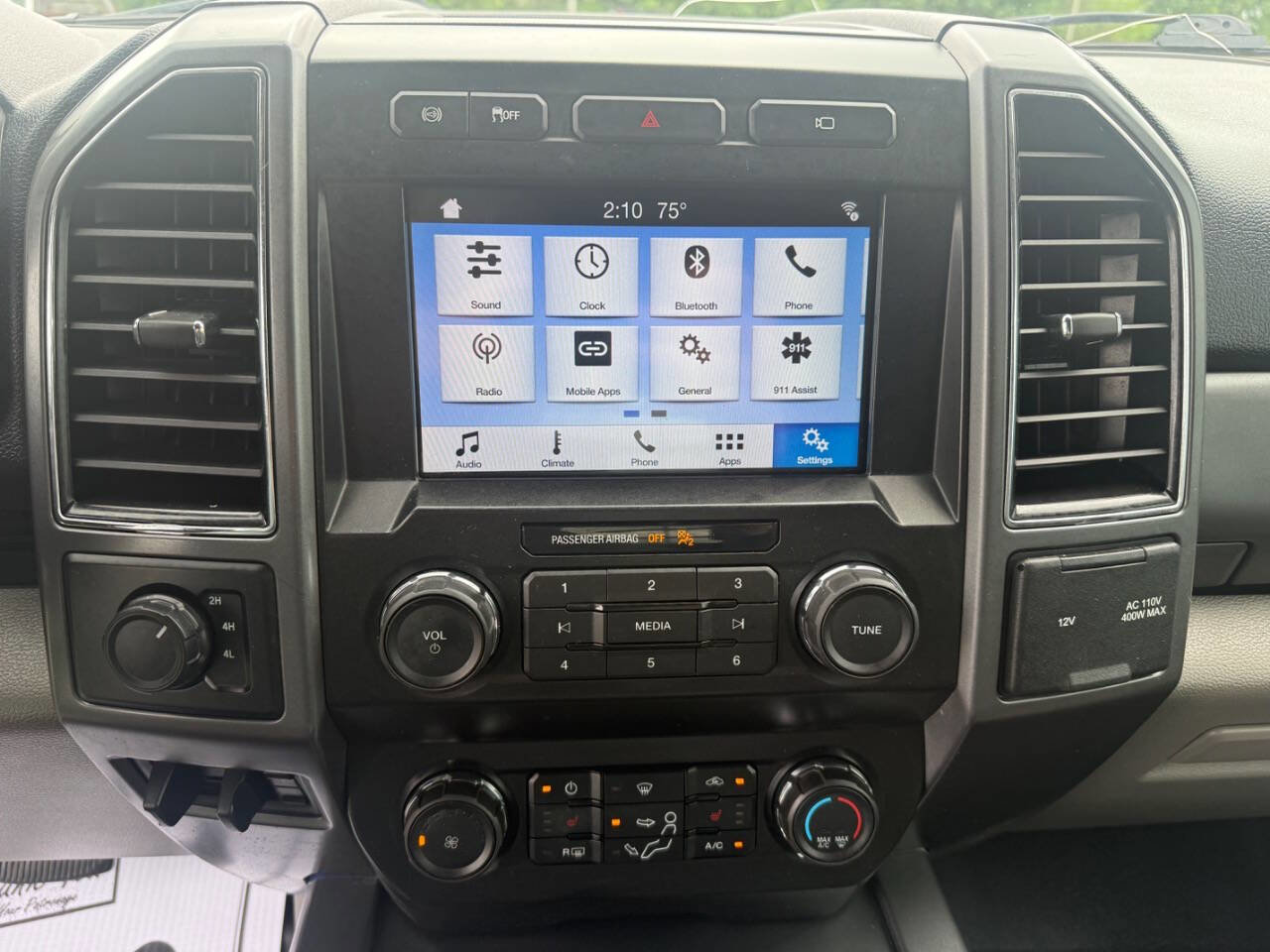 Used 2019 Ford F350 XLT w/ XLT Premium Package AWD/4WD image 26
