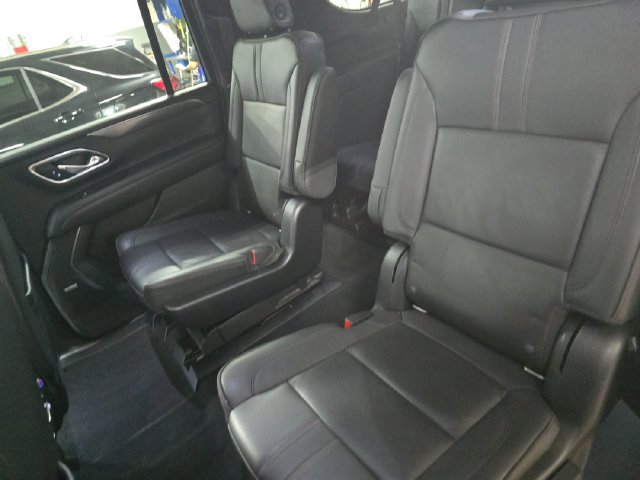 Used 2021 Chevrolet Suburban RST w/ Luxury Package AWD/4WD image 19