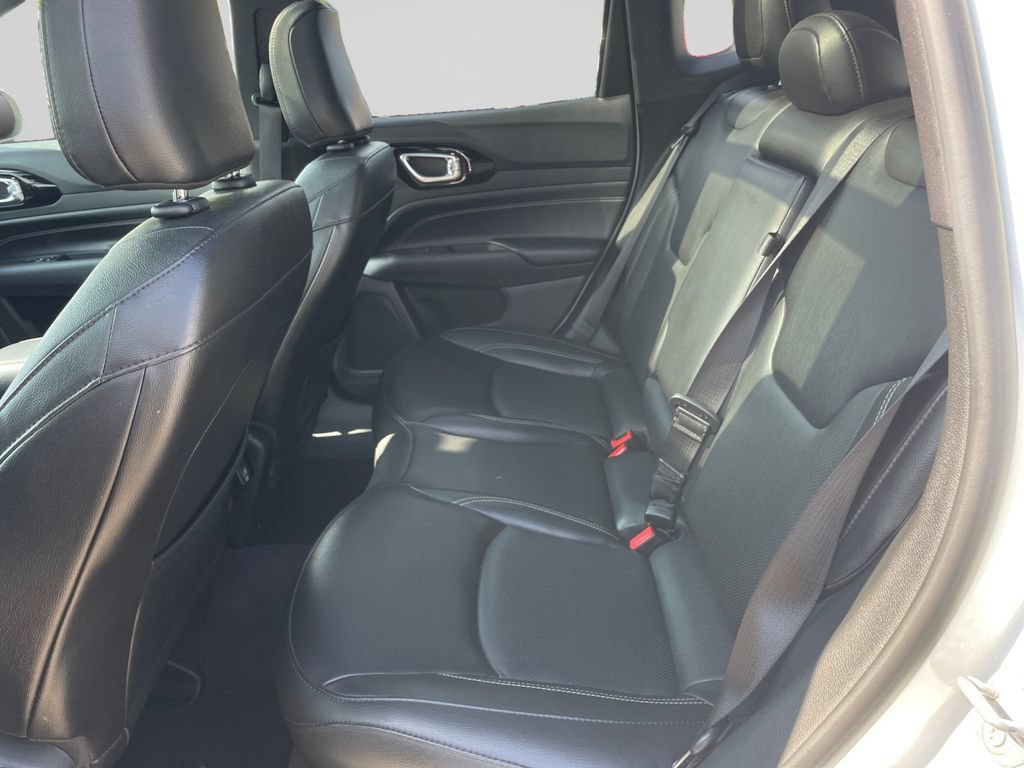 Used 2022 Jeep Compass High Altitude AWD/4WD image 19