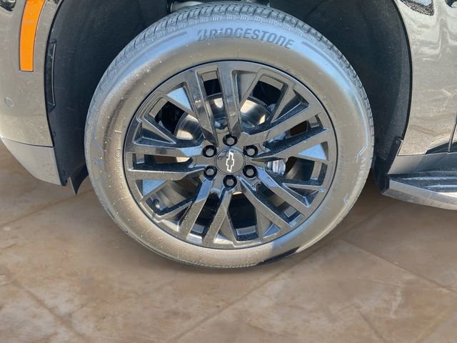 Used 2025 Chevrolet Tahoe Premier AWD/4WD image 14
