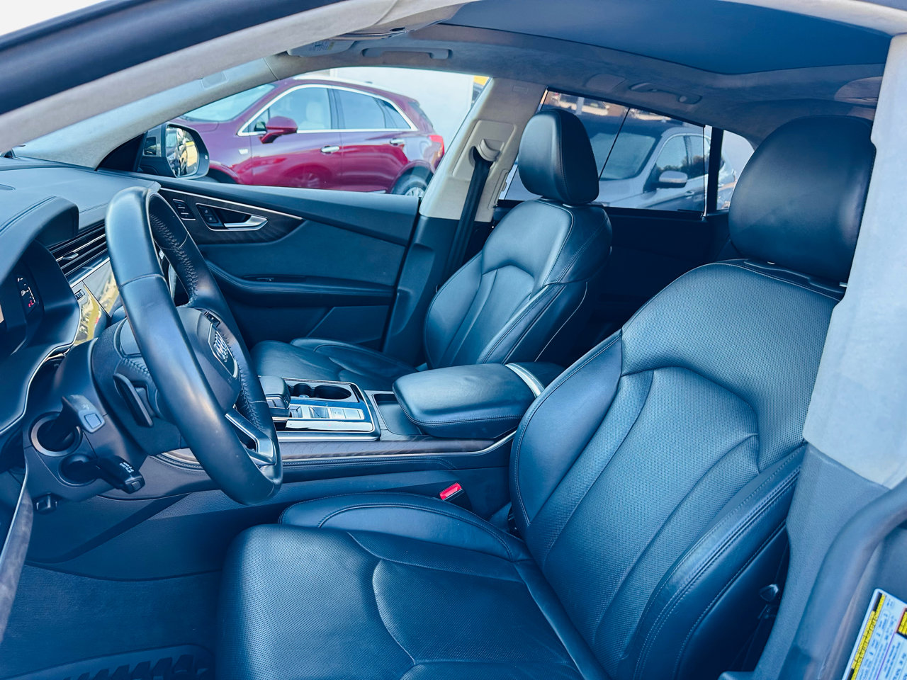 Used 2019 Audi Q8 Prestige image 21