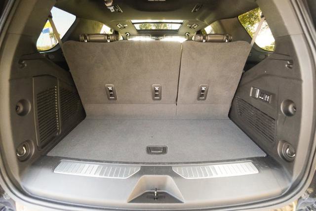 Used 2022 Chevrolet Tahoe RST w/ Sport Performance Package image 31