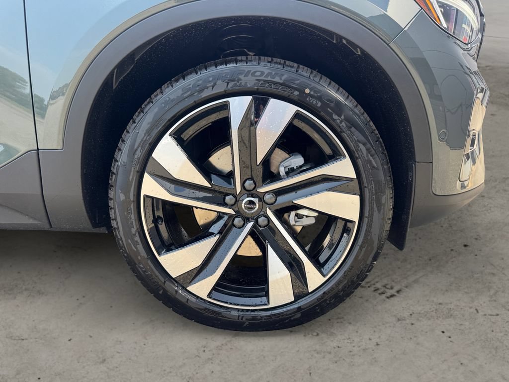 New 2026 Volvo XC40 B5 Ultra w/ Protection Package Premier AWD/4WD image 8