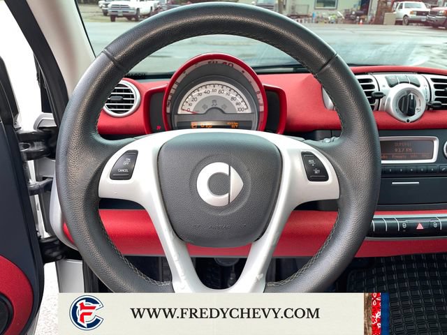 Used 2011 smart fortwo passion RWD image 15