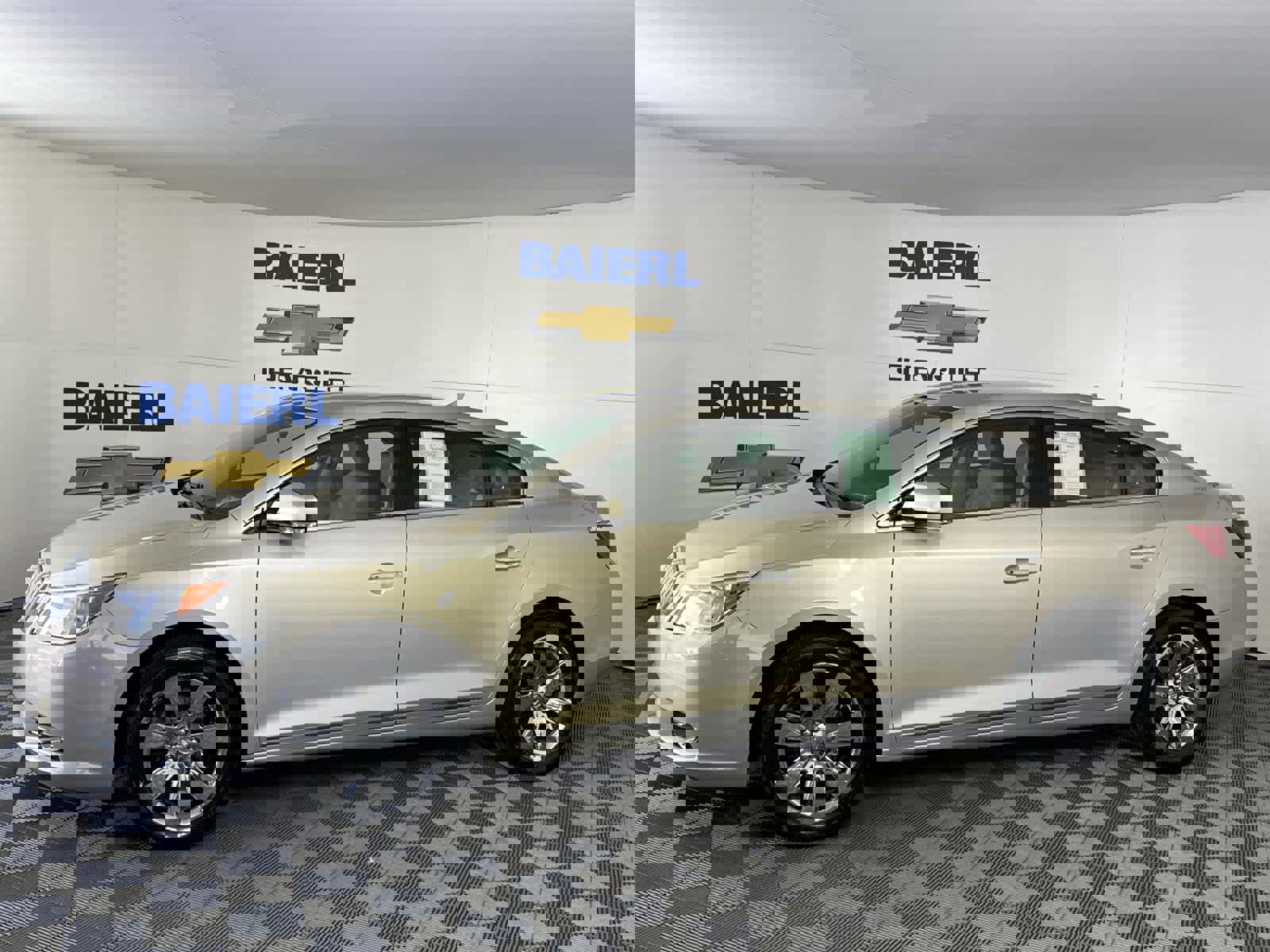 Used 2012 Buick LaCrosse Premium w/ Entertainment Package image 2