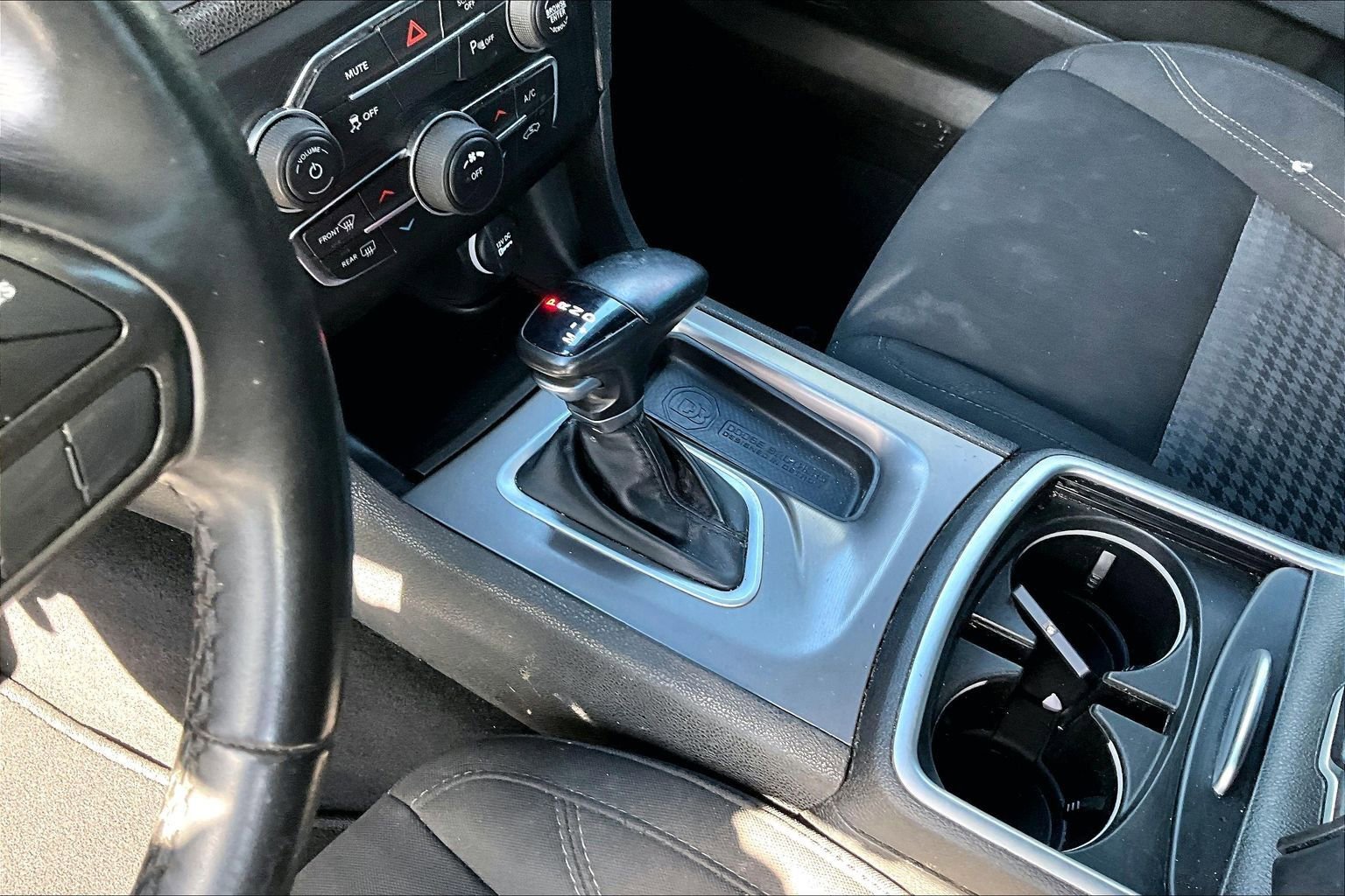 Used 2023 Dodge Charger SXT image 18