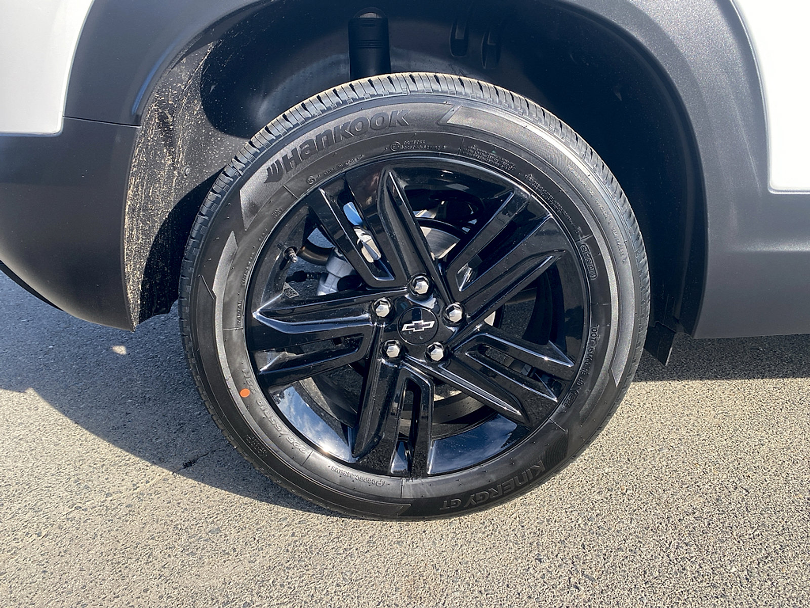 New 2026 Chevrolet TrailBlazer LT w/ Midnight Edition FWD image 6