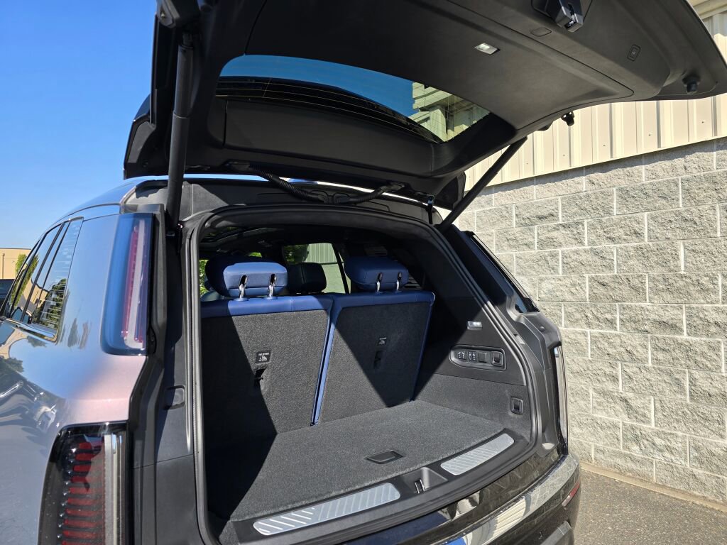 New 2026 Cadillac Vistiq Premium Luxury image 7
