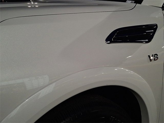 Used 2021 Nissan Armada SV w/ SV Appearance Package image 10