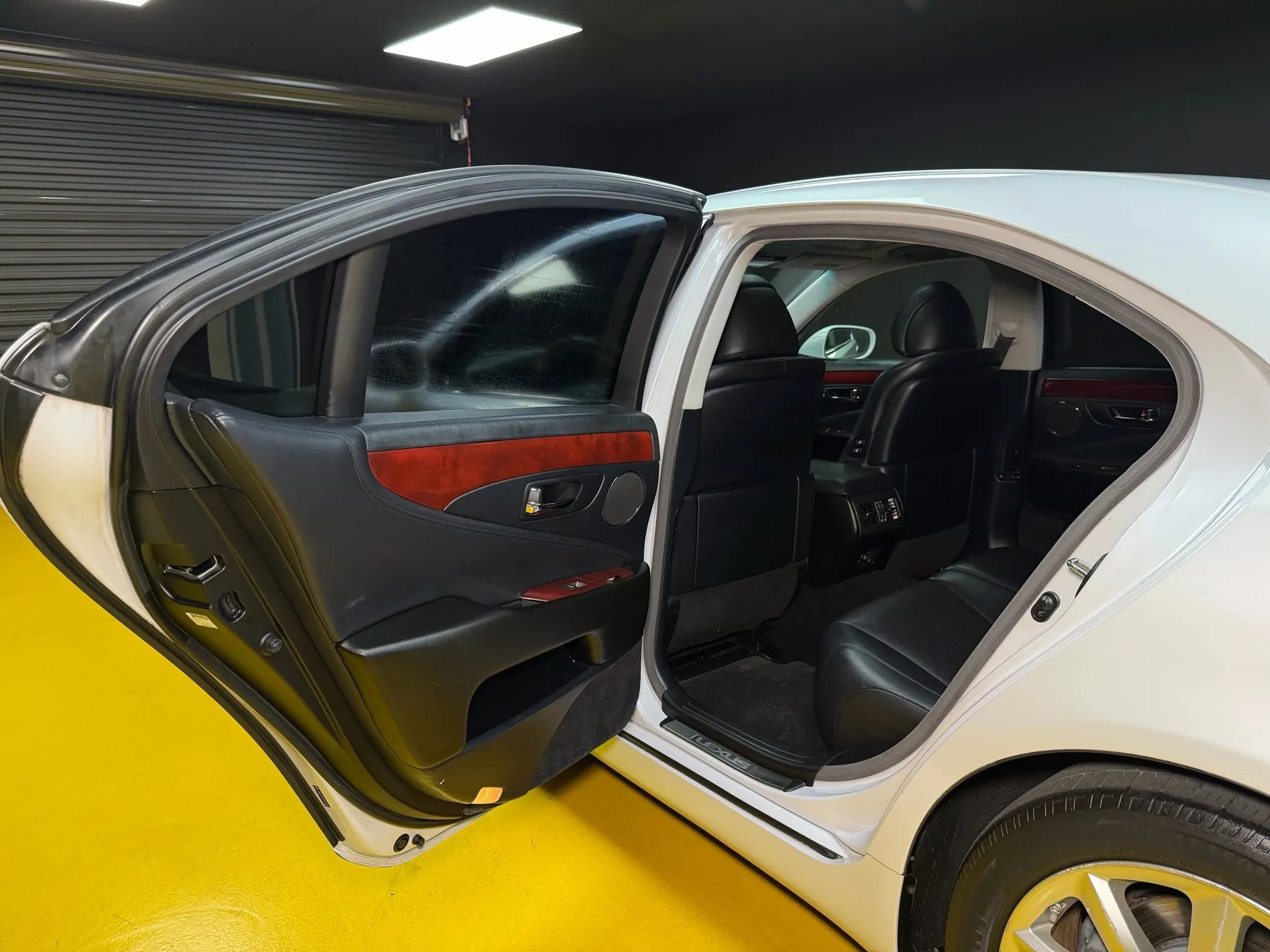 Used 2008 Lexus LS 460 image 15