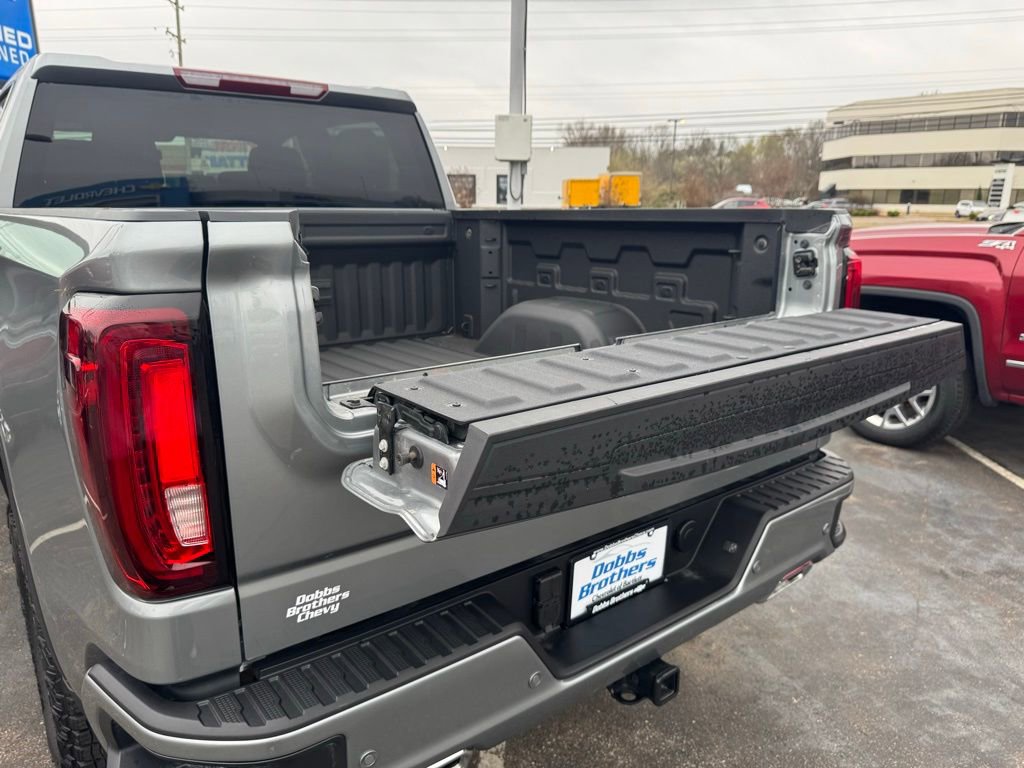 Used 2025 GMC Sierra 1500 AT4 image 38