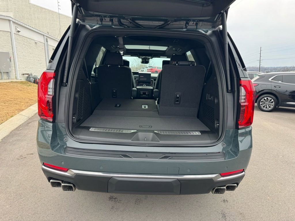 New 2026 GMC Yukon AT4 w/ AT4 Premium Plus Package image 37