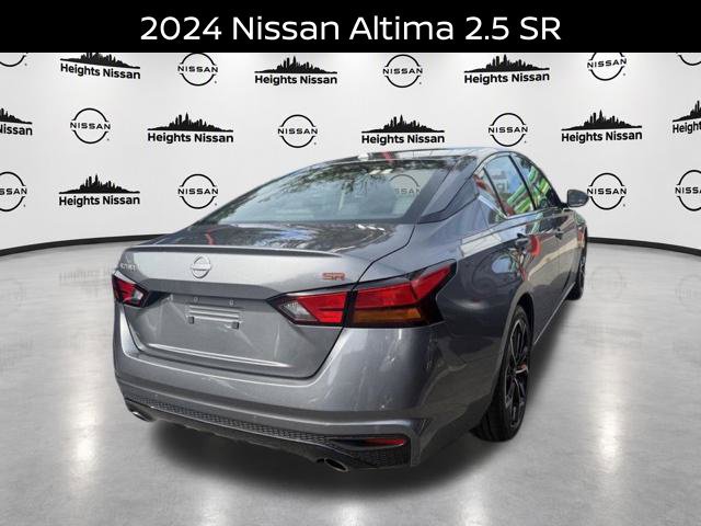 Used 2024 Nissan Altima 2.5 SR w/ SR Premium Package FWD image 5