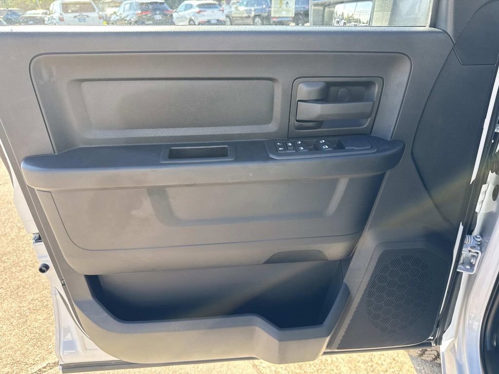 Used 2026 RAM 2500 Tradesman w/ Chrome Appearance Group image 34