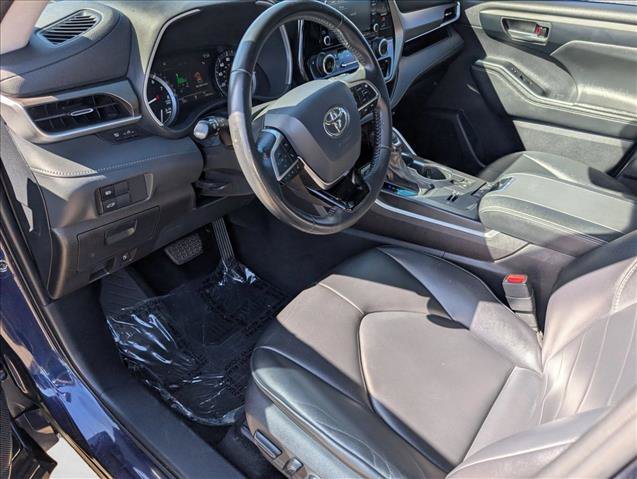 Used 2021 Toyota Highlander XLE FWD image 10