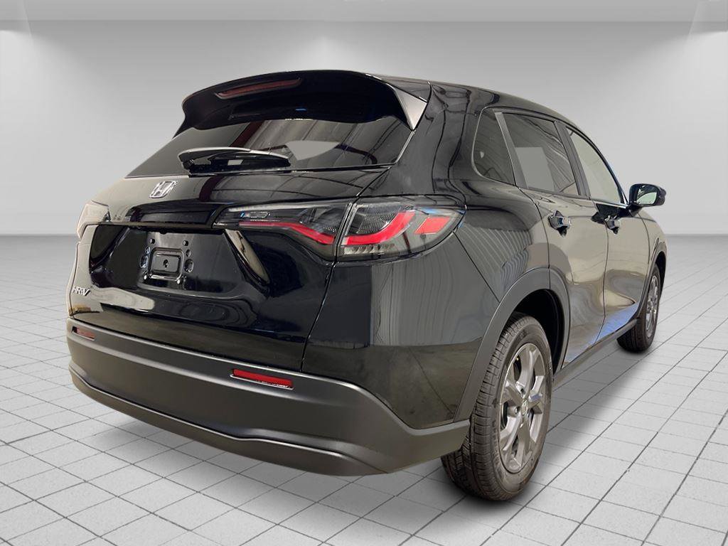 New 2026 Honda HR-V LX image 5